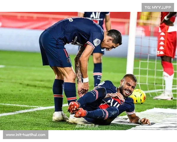 “巴黎圣日耳曼上演让二追三，客场3-2逆转摩纳哥占先机”